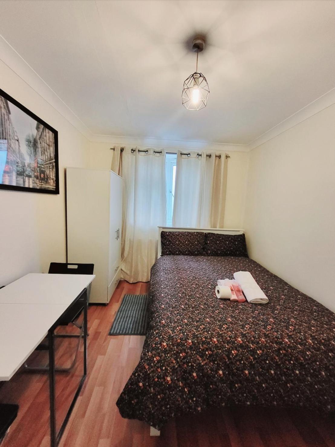 Huge And Affordable 3 Bedroom Flat In Hammersmith For 7 People With Welcome Breakfast Londres Extérieur photo