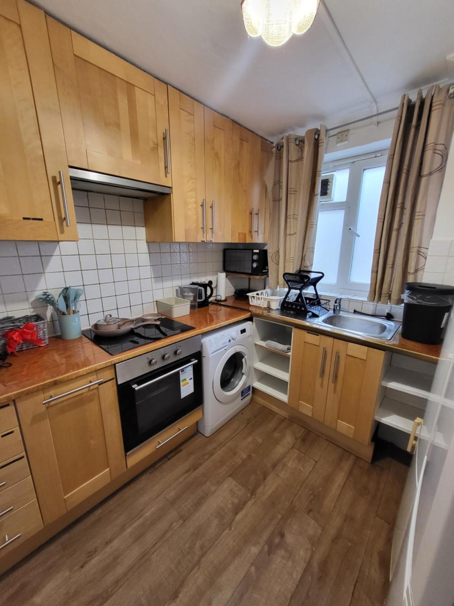 Huge And Affordable 3 Bedroom Flat In Hammersmith For 7 People With Welcome Breakfast Londres Extérieur photo