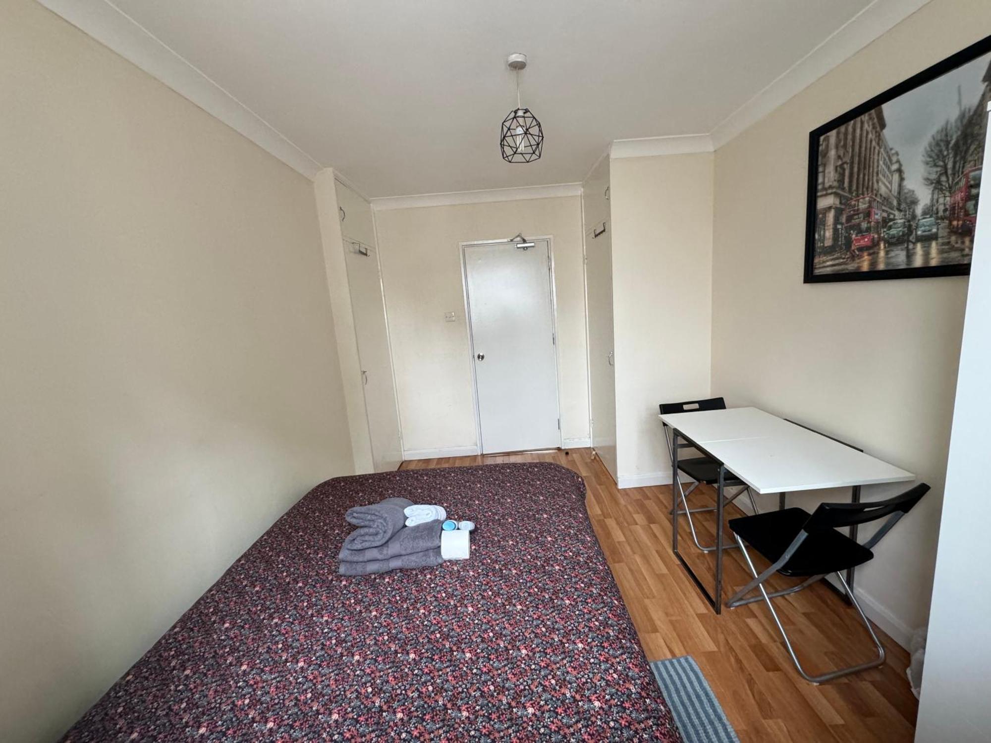 Huge And Affordable 3 Bedroom Flat In Hammersmith For 7 People With Welcome Breakfast Londres Extérieur photo