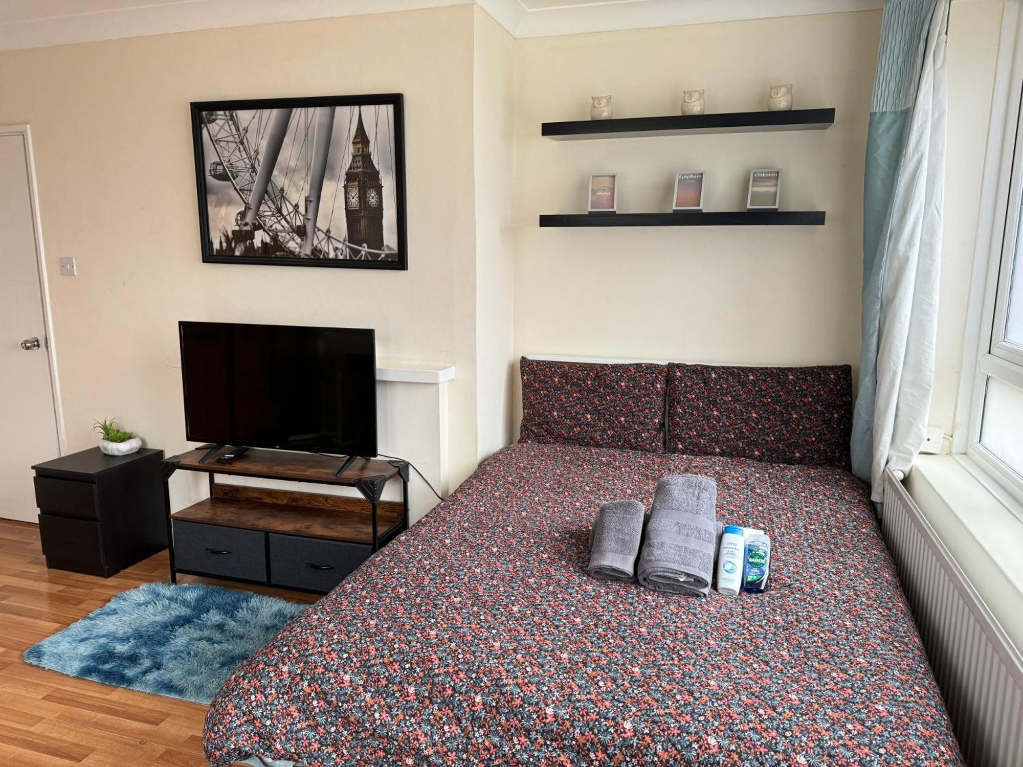 Huge And Affordable 3 Bedroom Flat In Hammersmith For 7 People With Welcome Breakfast Londres Extérieur photo