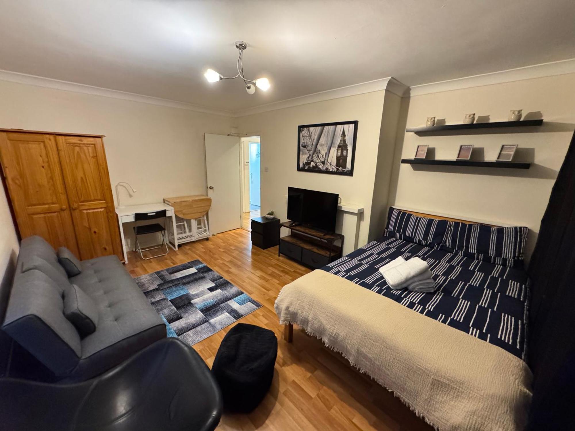 Huge And Affordable 3 Bedroom Flat In Hammersmith For 7 People With Welcome Breakfast Londres Extérieur photo